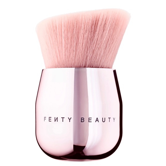 Fenty Beauty Other - Fenty Face & Body Kabuki Brush 160